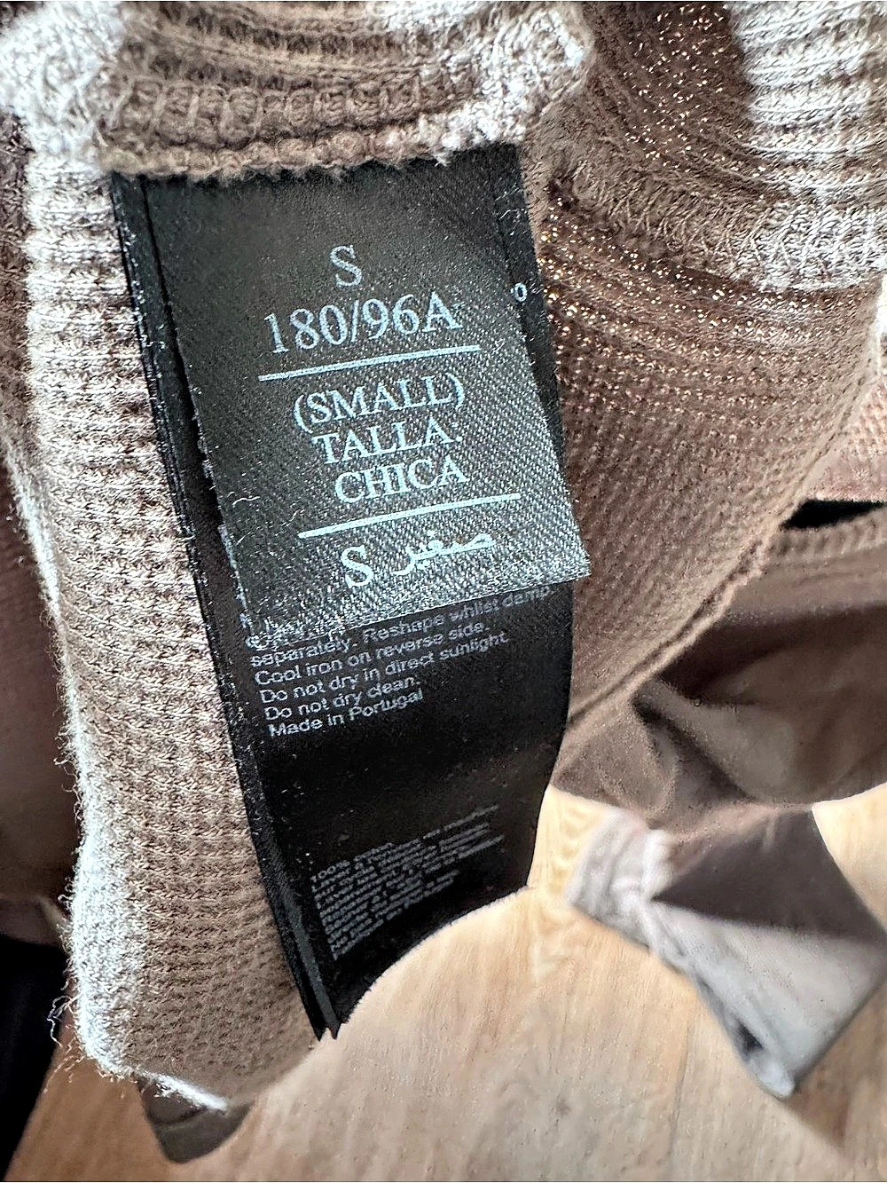 Allsaints Long Sleeve Ribbed Top in taupe Size Small men’s - Picture 4 of 4